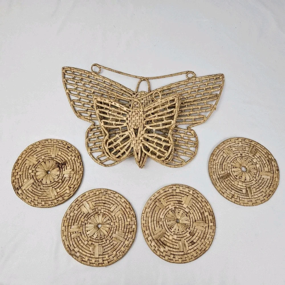 Vitage Boho Wicker Butterfly Trivet Wall Pocket Hanging Weaved Rattan Basket MCM